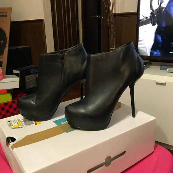 Booties - Picture 2 of 4